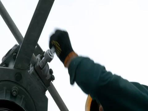 Electrical worker on substation Video stock 81375154