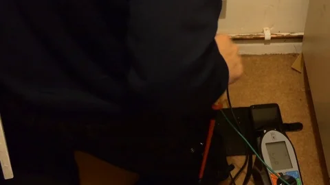 Electrician working 库存影片 81496039