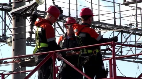 Electricians during work Stockbeeldmateriaal 55391768