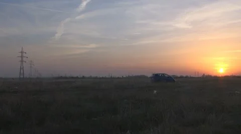 Electricity pylon in sunset Vídeos de archivo 12192063