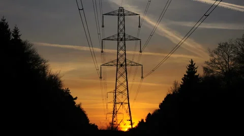 Electricity Pylons at dusk 스톡 동영상 975357