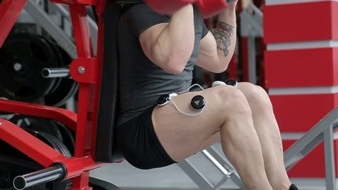 Electro muscle stimulation, training in the gym, treatment of sports injuries Stock-Footage 101660963