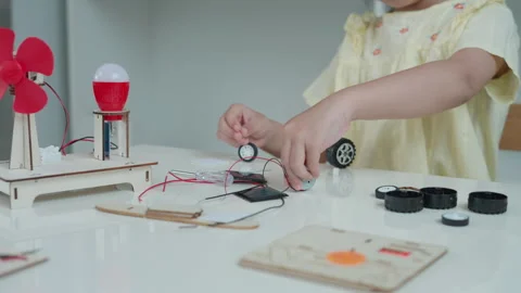 Electronic Activity Kit, STEM science toy,  child learn electrical processe.. Stock Footage 341536554