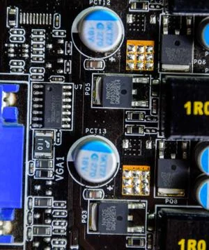 Electronic board with electrical components. Electronics of computer equipmen Foto stock