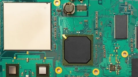 Electronic circuit board with components 库存影片 75251748