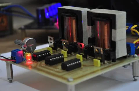 An electronic circuit of a voltage and current amplifier Stock Photos