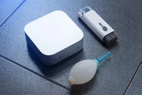 Electronic device with cleaning tools for dust removal and maintenance 스톡 사진