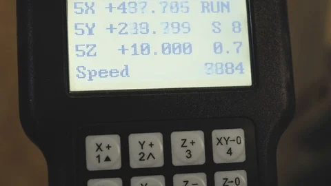 Electronic display of industrial machine 動画素材 105008757