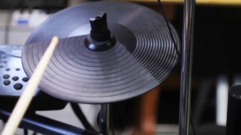 Electronic Drum Student Learn to Play Stockbeeldmateriaal 83161131