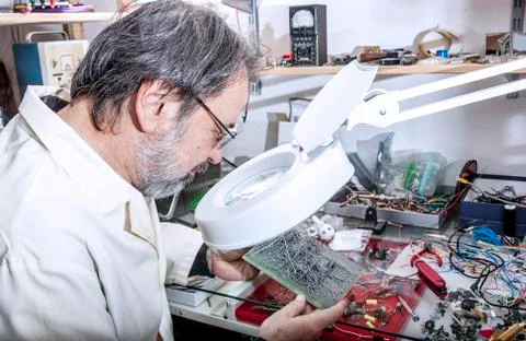 Electronic engineer is working in his laboratory Stock-Fotos