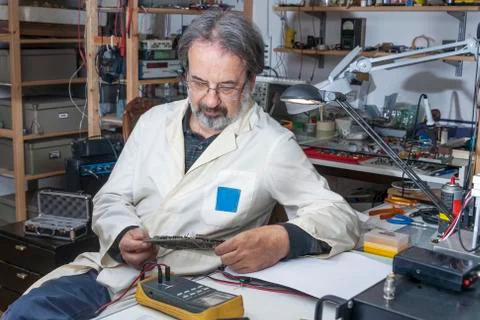 Electronic engineer is working in his laboratory Foto stock