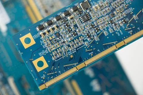 Electronic motherboard and isometric processor and microchip Stockfoto's