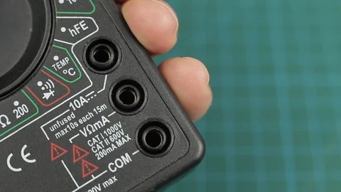 Electronic multimeter tool. Ready for voltage measuring. Close up Vídeos de archivo 128819501