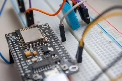 Electronic programming background. Microcontroller project. Arduino electroni Foto stock