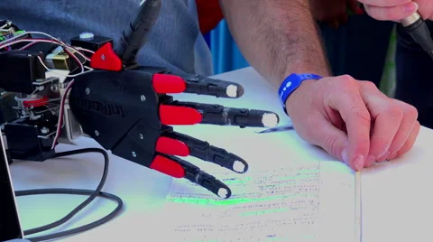 Electronic prosthetic arm. Stock Footage 45709288