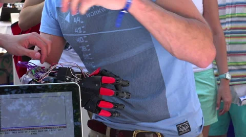 Electronic prosthetic arm. Stock Footage 45709291