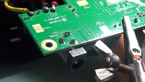 Electronic technician at work Video stock 72897713