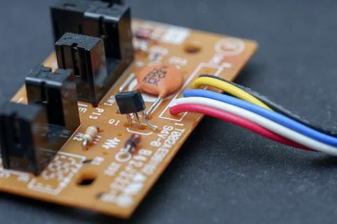 Electronically connected circuit board with wires, resistors, and black pla.. Stock Photos