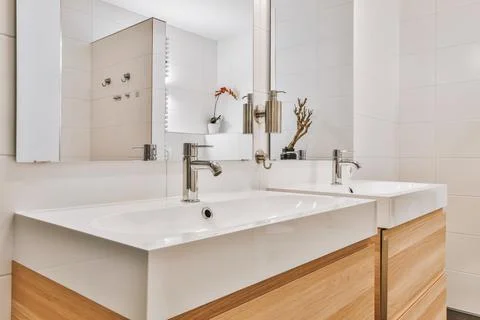 Elegant bathroom design Stock Photos