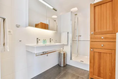 Elegant bathroom design Stock Photos