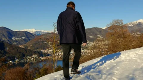 Elegant Man Using Smartphone and Making Photos and Joy Mountain View Видео 191953731