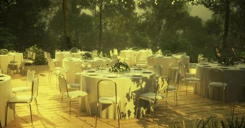 Elegant outdoor dining setup for a festive celebration in a serene forest Illustrazione stock