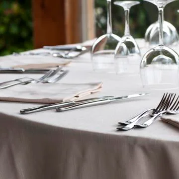 Elegant table set Photos