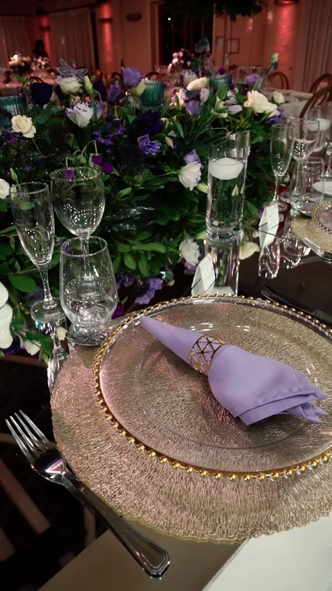 Elegant Table Setting for Social Even Stockbeeldmateriaal 336639552