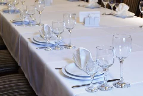 Elegantly decorated table in the restaurant Foto stock