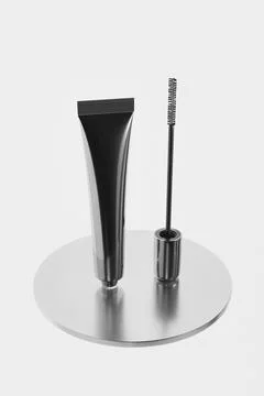 Elegent mascara packaging with metallic cap, slim mascara spoolies brush Illustrazione stock