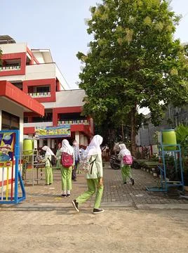 Elementary School, Queueing Student for Offline School or PTM Stock Photos