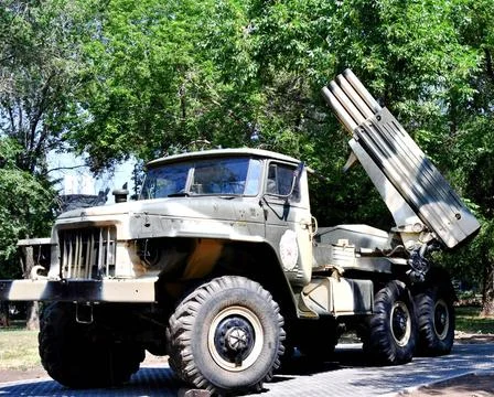 Elements of the Grad BM-21 MLRS are a Soviet and Russian multiple rocket l... Foto stock
