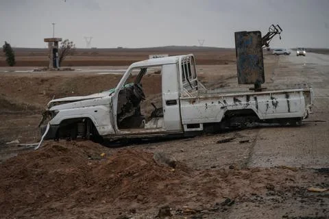 Elements of the Syrian army deploy near the front lines with the Syrian Democrat Stock Photos