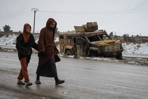 Elements of the Syrian army deploy near the front lines with the Syrian Democrat Stock Photos