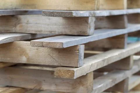 Elements of wooden pallets for loading and unloading cargo Foto stock