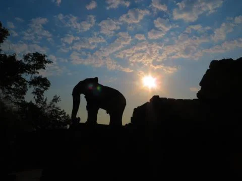 Elephant statue as sun sets Fotos de archivo