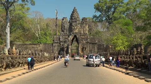 Elephants in Victory Gate Ancient Angkor, Siem Reap, Cambodia Stock-Footage 77259554