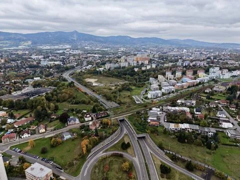 Elevated Highway Exchanges Link Residential Zones With Distant City Expansions Stock Photos