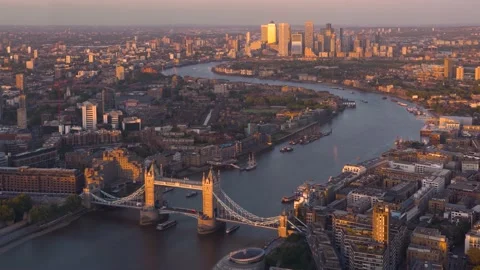 Elevated, panoramic sunset time lapse of the skyline of London Stock-Footage 231886036
