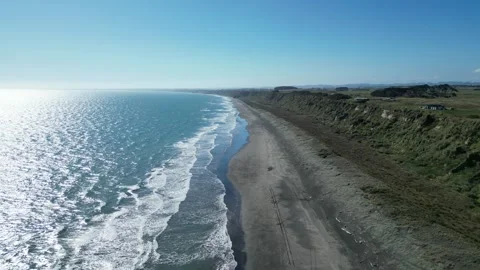 Elevated perspective of Whanganui Castlecliff Beach, New Zealand 스톡 동영상 313250990
