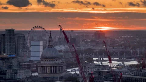 Elevated sunset time lapse view of the central London skyline Stock Footage 319027647