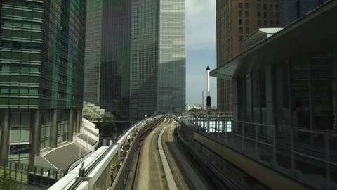 Elevated train line, Tokyo, Minato, Shiodome. Urban landscape. Vídeo Stock 92004751