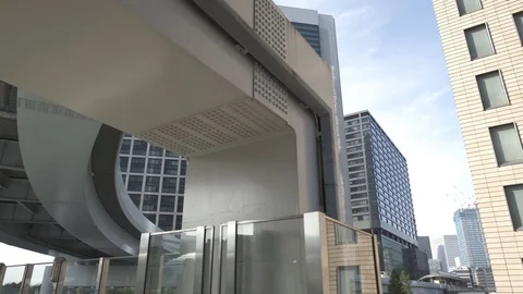 Elevated train line, Tokyo, Minato, Shiodome. Urban landscape. Vídeo Stock 92010604