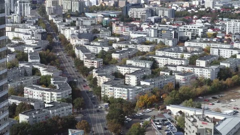 Elevated view of Bucharest with dense apartment buildings Bucuresti Video stock 348208960