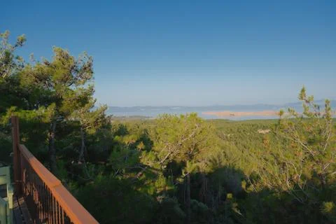 Elevated view of a coastal landscape featuring green islands and blue water Stock Photos