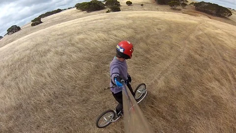Elevated view of dirtsurfer Video stock 94160401
