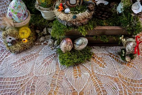 Elevated View of Easter Decor: Handcrafted Beauty and Festive Atmosphere Stock-Fotos