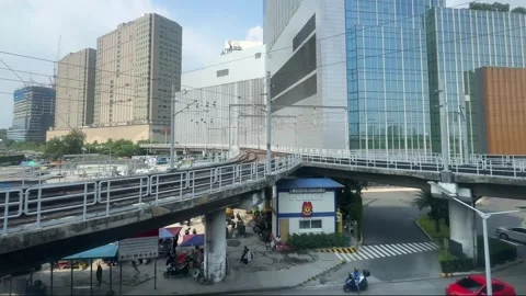 Elevated View of EDSA Infrastructure and Buildings 4K 60fps Vidéo 338350551