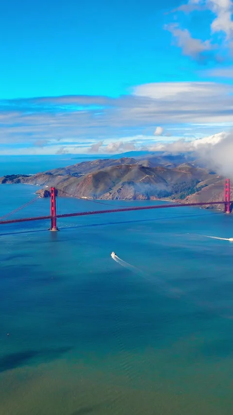 Elevated view of Golden Gate Bridge, San Francisco, California Vertical video. Video stock 345789776