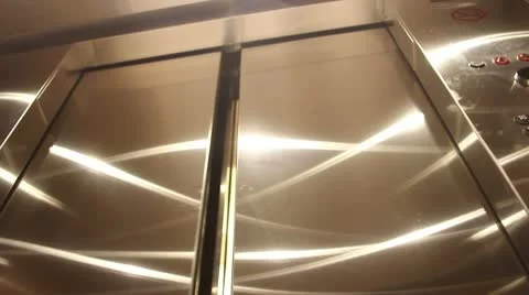 Elevator door Video stock 8987784